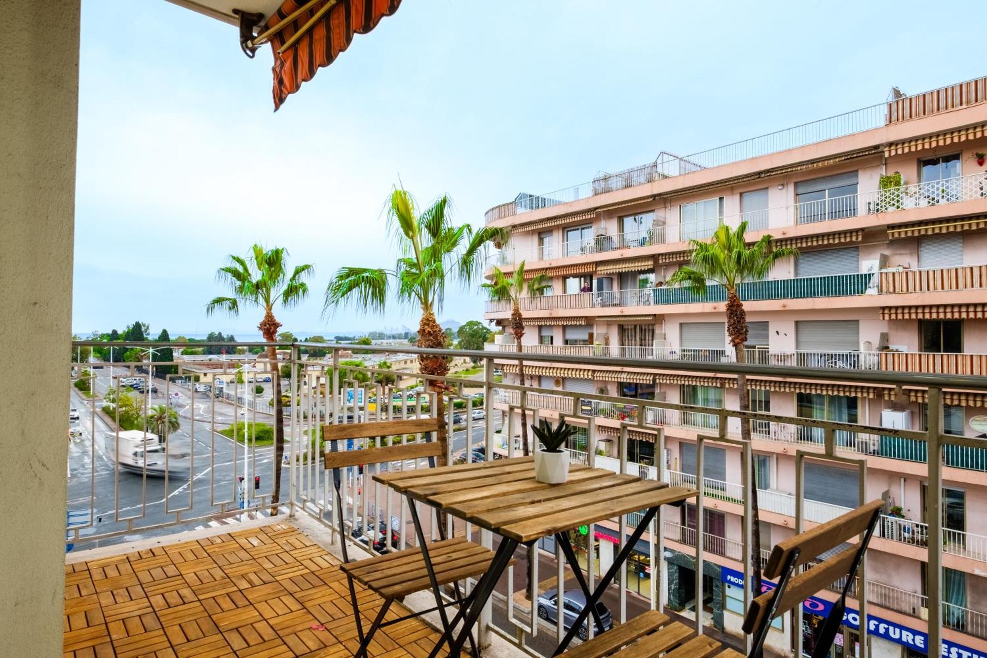 Le Millesime ~ Vue ~ Balcon ~ Parking Apartment Cagnes-sur-Mer Luaran gambar