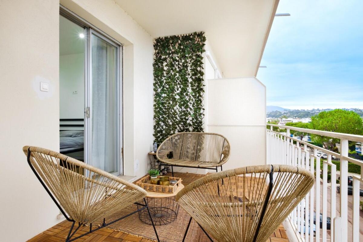 Le Millesime ~ Vue ~ Balcon ~ Parking Apartment Cagnes-sur-Mer Luaran gambar