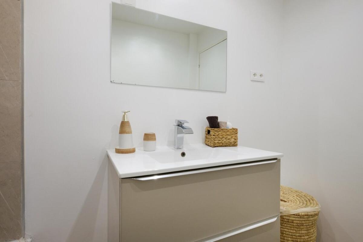 Le Millesime ~ Vue ~ Balcon ~ Parking Apartment Cagnes-sur-Mer Luaran gambar